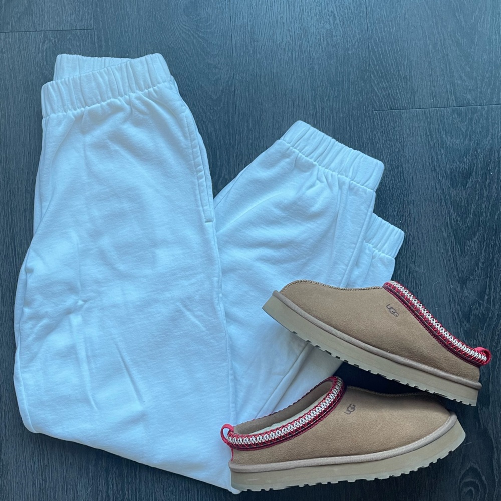 Brandy Melville Rosa Sweatpants